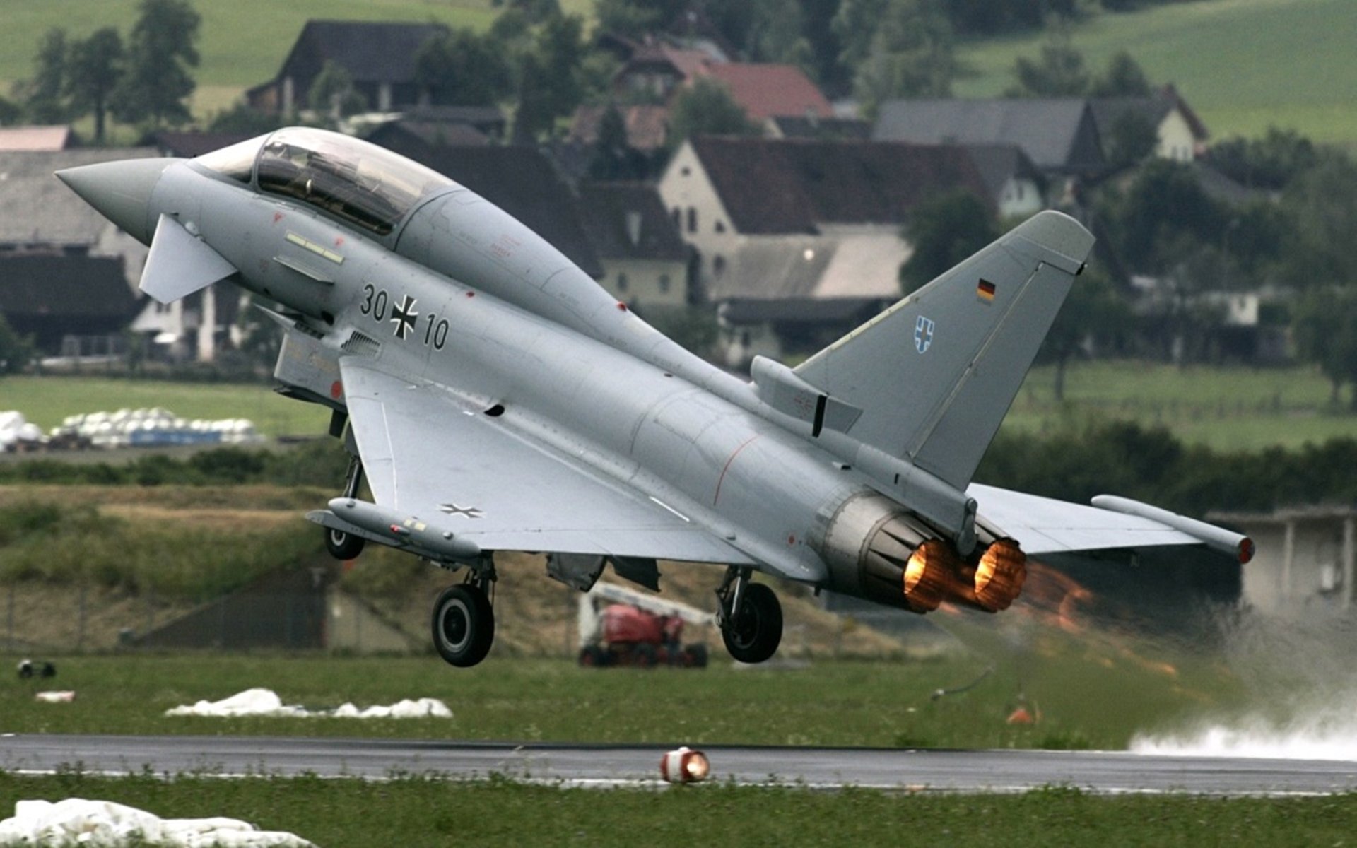 弗朗索瓦·霍尔茨豪伊泽：每次传球都在为南非队创造机会，稳重而精准