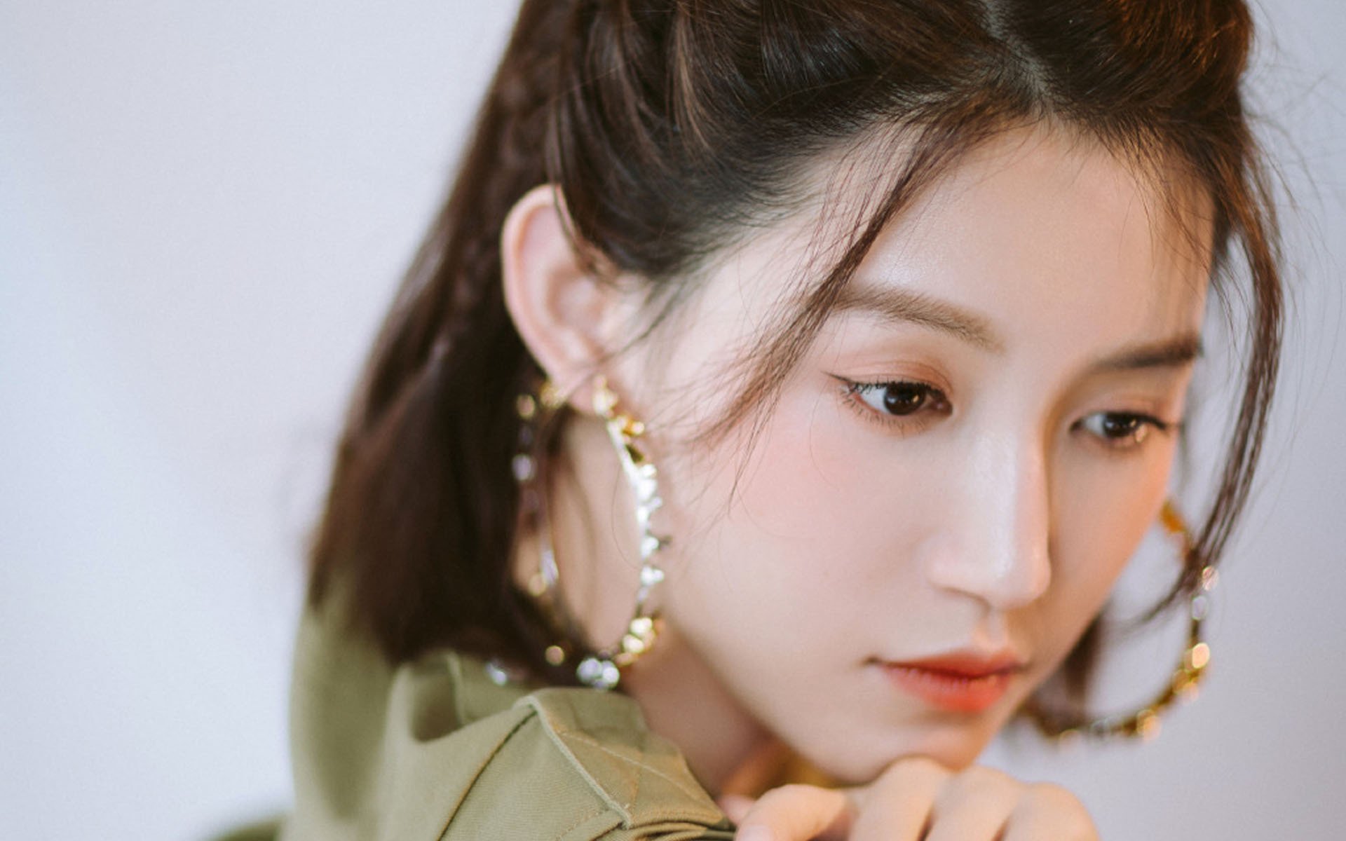 熊猫体育在线官网-队员配合默契明显提升快速反击成为主要得分手段之一，队员之间的配合